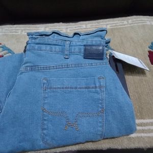 Jeans brand new.
